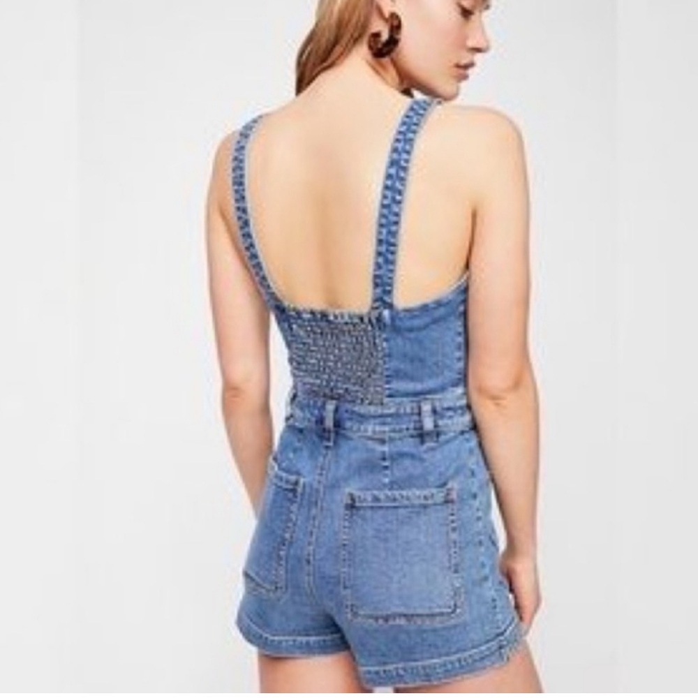 Free People Lola Denim Romper Light Blue Size 6, Like New! - Picture 2 of 7